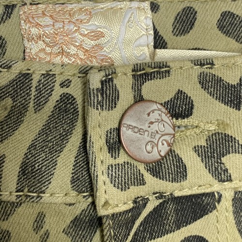 ARDEN B. 2 Shorts Leopard Print Black & Tan Faded Stretch Pockets 3" Inseam - Picture 2 of 6