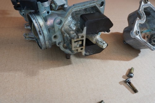 Carburador motor Honda cb250 cb 250 rs MC02 1980 DAÑADO - Imagen 4 de 12