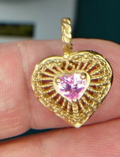 14KT Yellow Gold Heart Shaped Pendant with Pink He