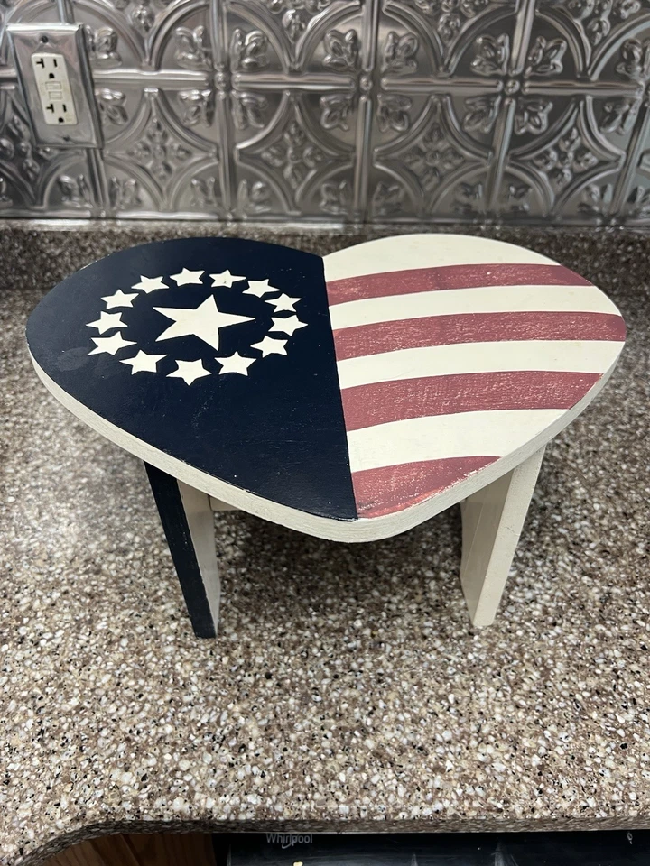 Patriotic Mini Mantel Clock and Stool 4th July/ Memorial Day Red White Blue - Image 3 of 4