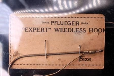 Pflueger "Expert" Weedless Hook on its original packaging card VINTAGE TACKLE