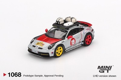 Mini GT Porsche 911 Dakar Uncle Rally LHD 1:64 - MGT01068-L