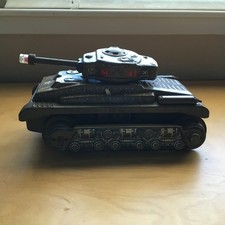 UNBRANDED VINTAGE TINPLATE BATTERY OPERATED TANK M 41