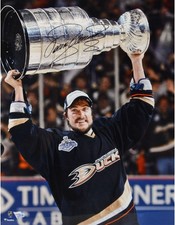 Anaheim Ducks Collecting and Fan Guide 76