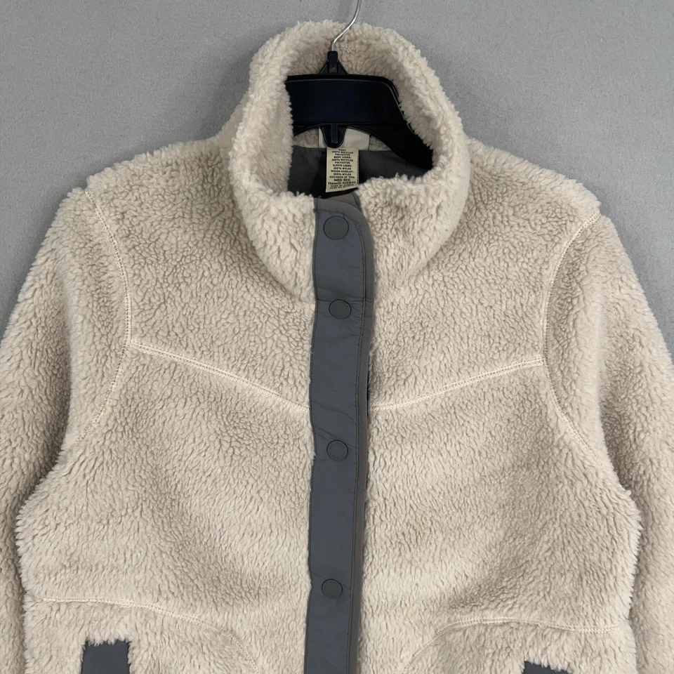 L.L.Bean Jacket Womens Medium Cream Gray Sherpa Fleece Snap Front High Pile Warm - Image 2 of 4