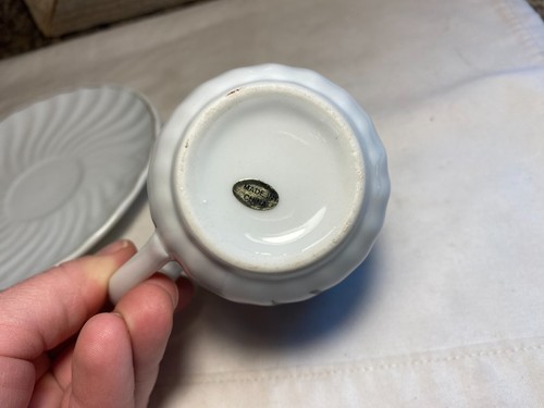 Vintage Floral Tea Cup and Saucer - Picture 10 of 10