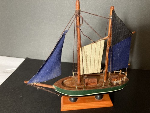 Vtg Sailboat Ship Figurine 5” Tall Blue & Green & Wood String Nautical - Picture 4 of 7