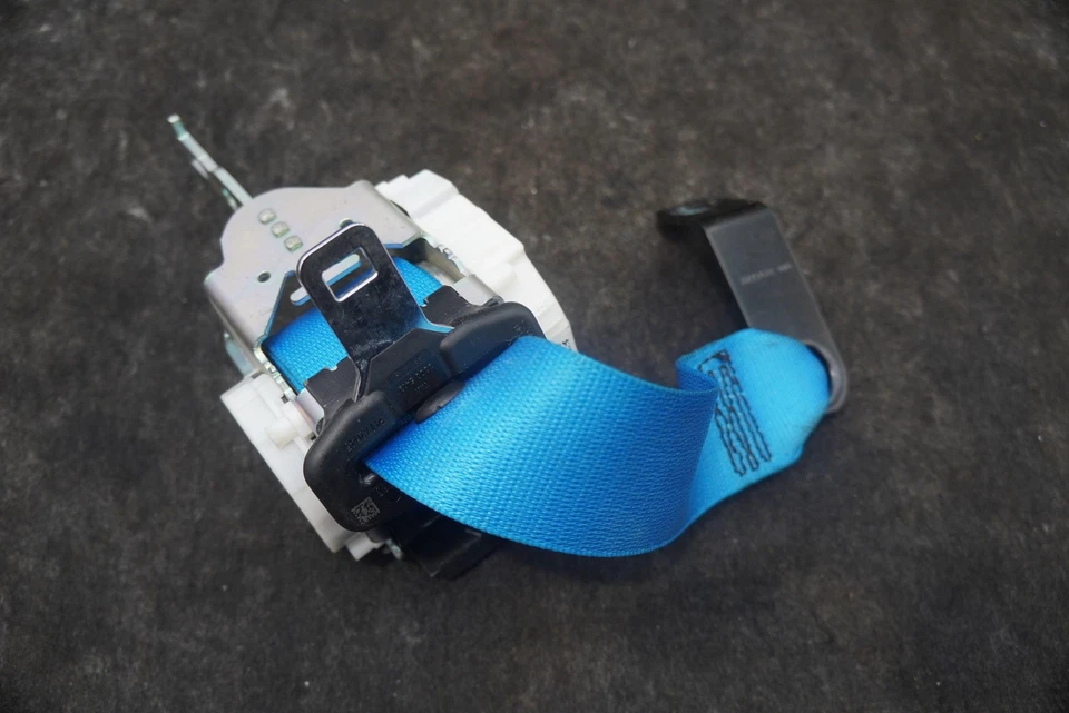 Cinturón de seguridad trasero izquierdo o derecho retractor azul 72117348565 OEM BMW i8 2014-17 Foto 2 de 3