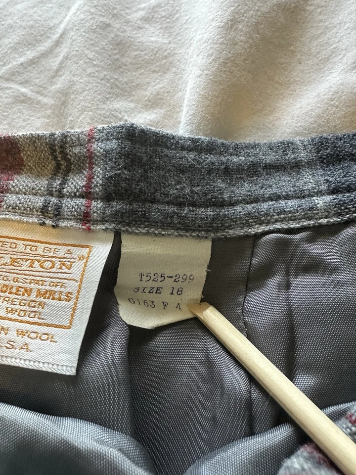 Falda Pendleton Vintage 100% Lana Gris Rojo Rayas Cuadros Talla 18 Academia MiUSA Foto 3 de 4