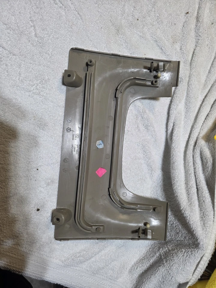 Ford Explorer 2006 panel de columna del volante Foto 2 de 2