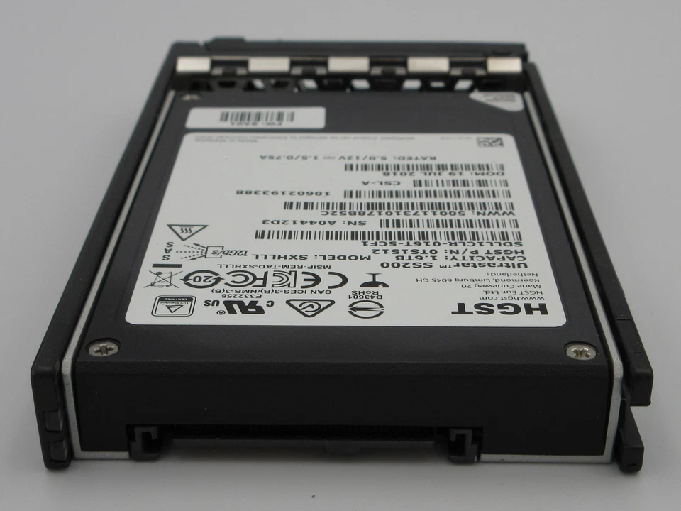 Fujitsu 1.6TB 2.5" SAS 12G MU Hot-Plug Solid State Drive SSD S26361-F5666-L160 - Image 3 of 4