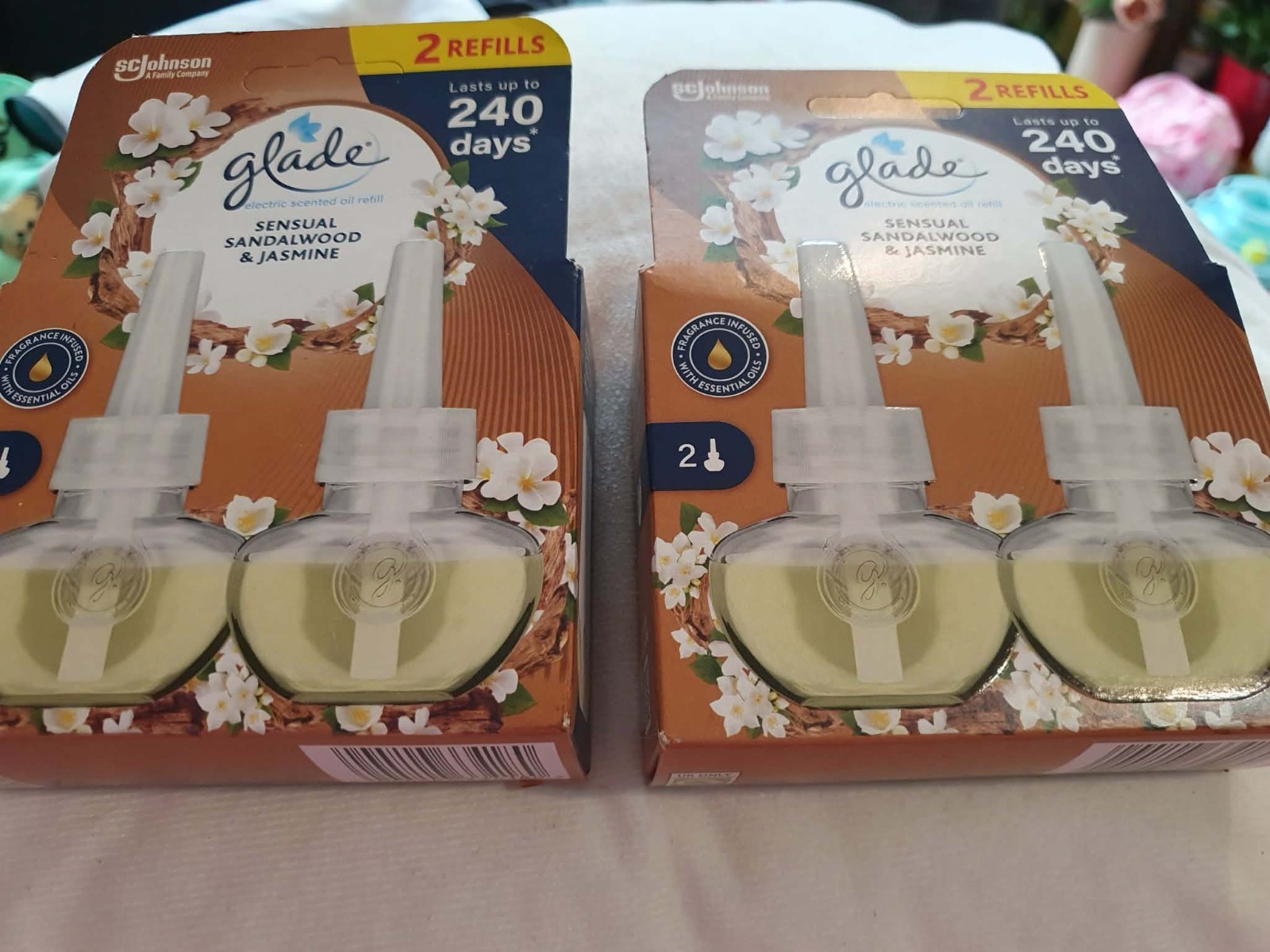 4 Glade Electric  Refills Scented Oil Sensual Sandalwood & Jasmine