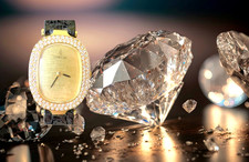 Corum Diamond's 1.38Ct Yellow Gold 18K 750 Elegant Luxury Unisex Watch 57300