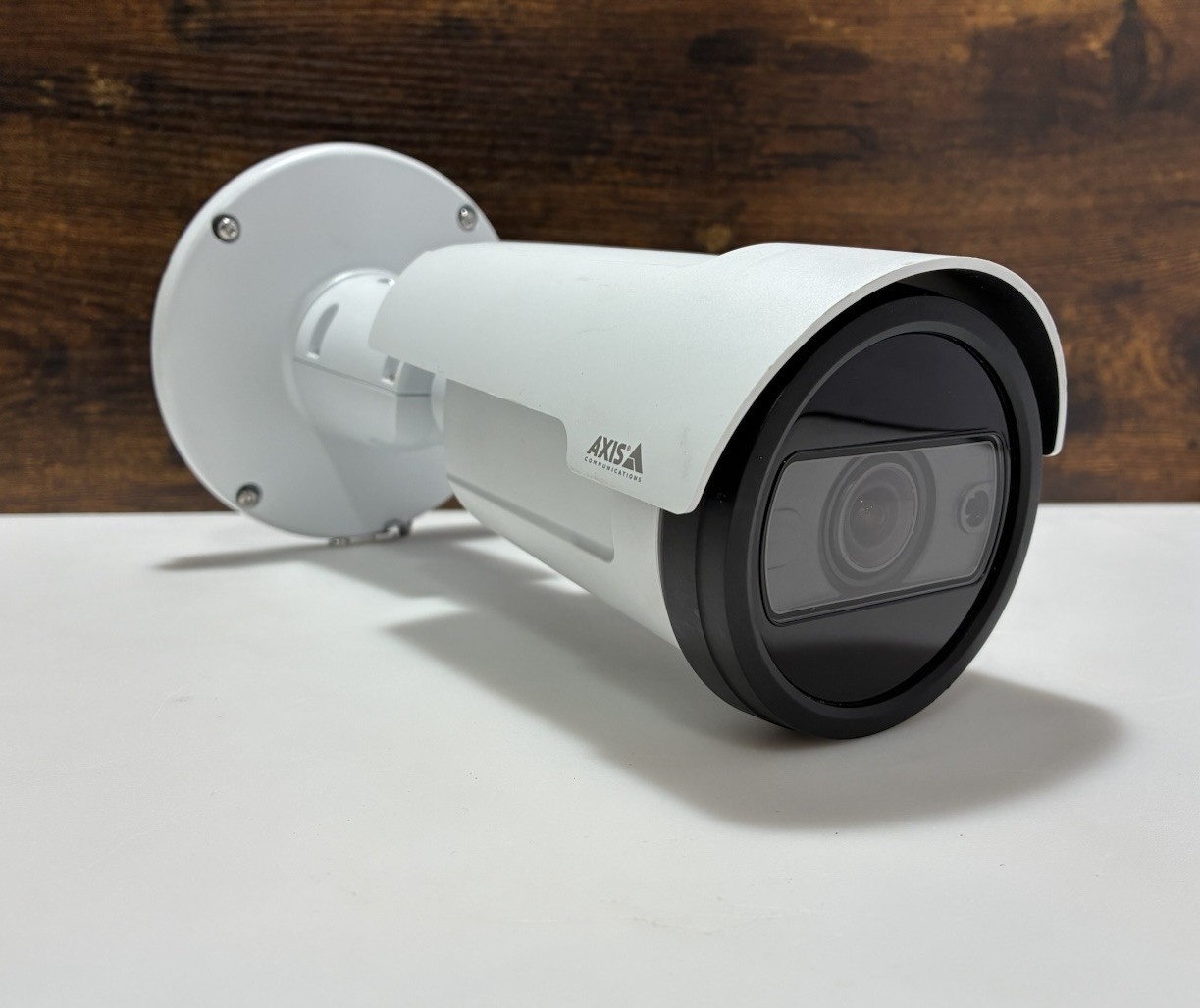 AXIS P1467-LE 5MP Outdoor Fixed Bullet Camera -P/N : 02341-001 - NWOB