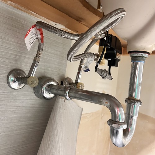 Zurn Z6915-XL AquaSense 4" Centerset Sensor Faucet (sink Included)