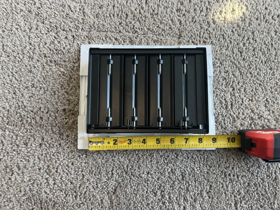 8”x6” Ceiling / sidewall diffuser with damper - Image 4 of 4