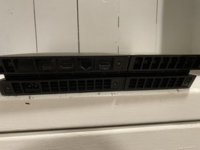 Sony PlayStation 4 PS4 500GB Black Console Only RESTORED CUH-1001A