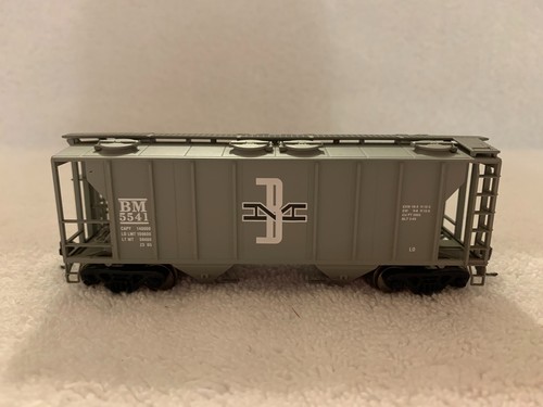 Atlas HO Scale Freight Cars Hoppers each sold separately - Picture 187 of 250