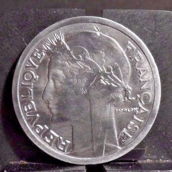 MONEDA FRANCESA MORLON 2 FRANCOS (102816)1 CIRCULADA 1945 (SIN MARCA DE CECA) Foto 2 de 3