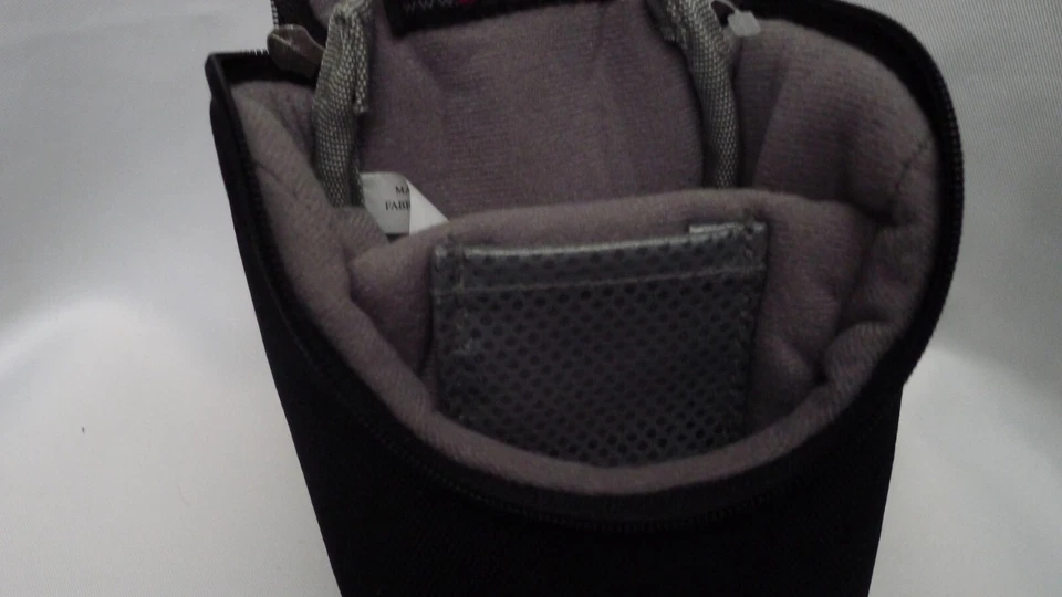 Black Lowepro D-Res 25 AW Camera Case Small Compact Multi Pouch Bag - Image 4 of 4