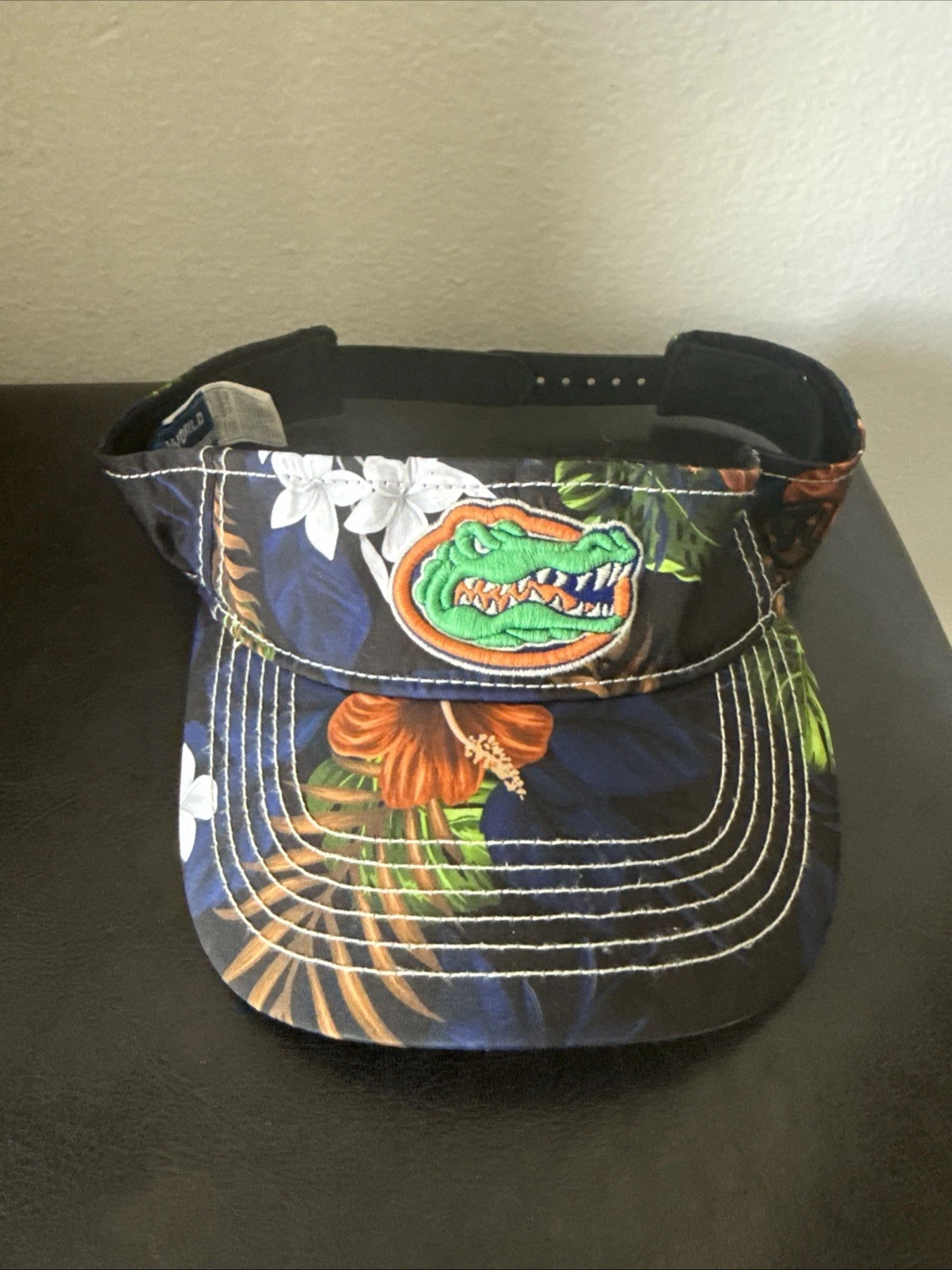 Top Of The World Florida Gator Hawaiian Sun FishingVisor Golf Hat Cap Adjustable