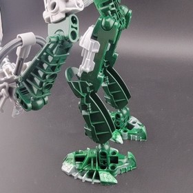 LEGO BIONICLE: TOA INIKA KONGU ( 8731 ) Complete except only 1 Zamor + Spare Pcs