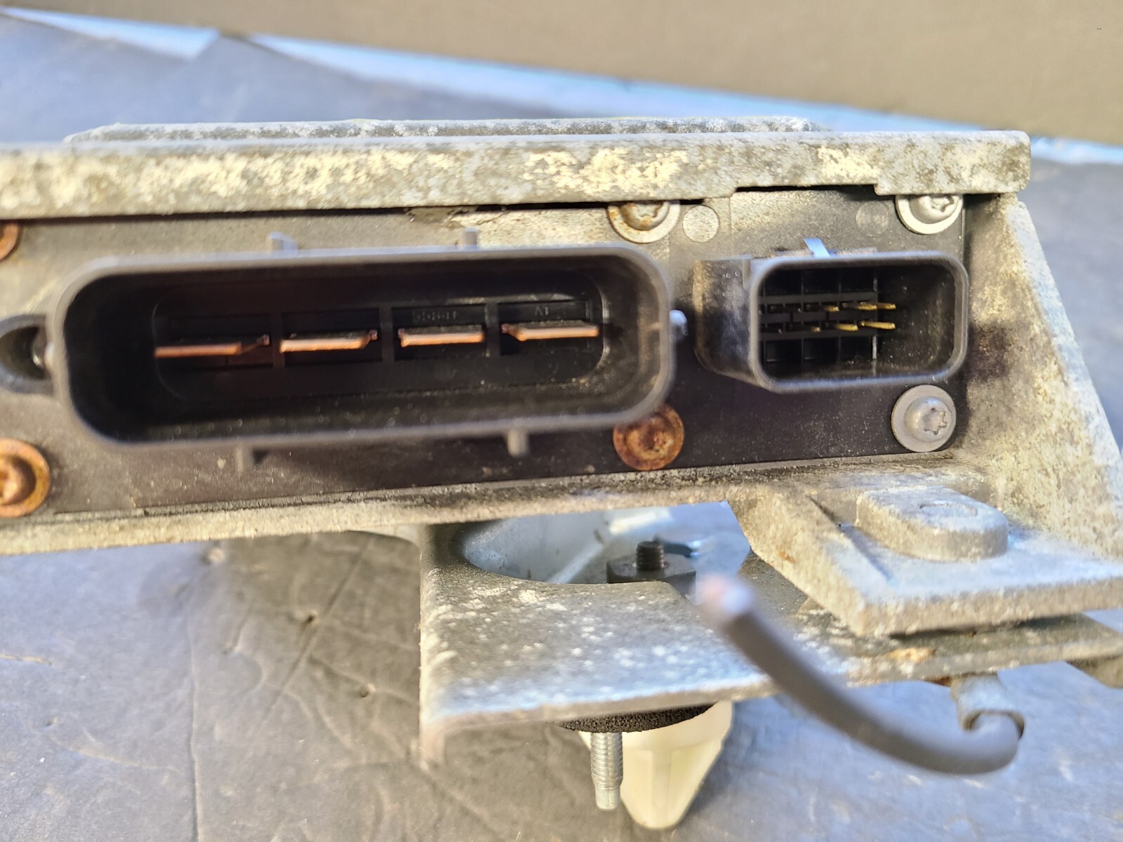 20052007 FORD ESCAPE HYBRID POWER STEERING CONTROL MODULE 6M643F881