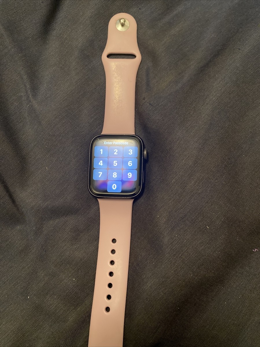 Apple Watch Series 5 40MM Space Gray Aluminum Case with Black 