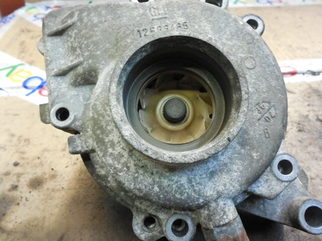 Bomba de refrigerante de agua motor delantero turbo Saab 9-3 2004-11 2,0 L 12586485 Foto 3 de 4