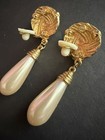 Vintage Runway Dangle Pearl Drop Clip on Earrings  — photo 5