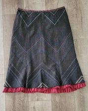 Womens Field Manor Size 10 Grey Plaid Wool Blend Pencil Skirt Back Zip Cute Trim