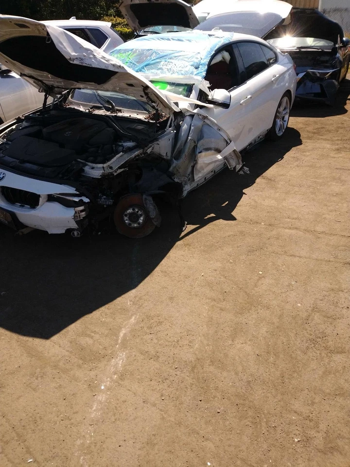 Módulo de control de carrocería trasera usado se adapta a: BMW 430I 2018 control de carrocería BCM electrón trasero Foto 4 de 4