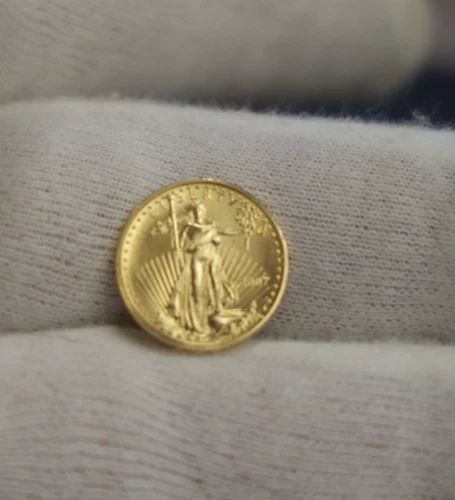 2007 US Gold Eagle $5 1/10th oz Nice Unc