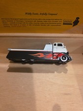 Maisto Coe Flat Bed Tow Truck White With Flamesmop2