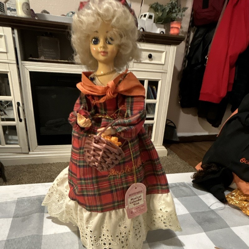 Brinn's 1986 Musical Calendar Miss September Song 12in Doll Outfit Accessories