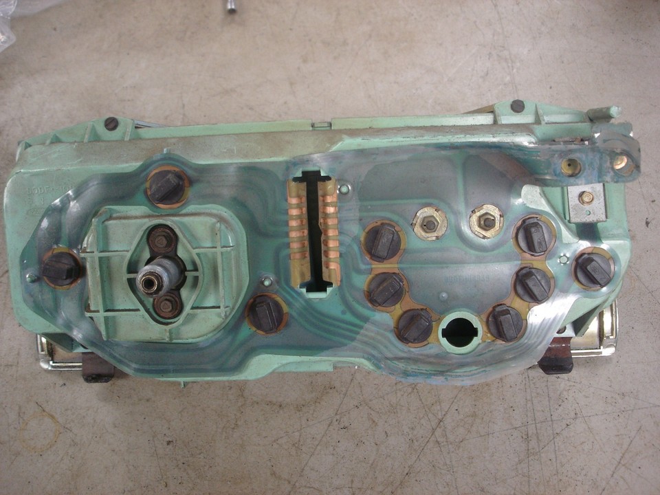 1970 1971 1972 1973 FORD MAVERICK COMET DASH SPEEDOMETER GAUGE CLUSTER ...