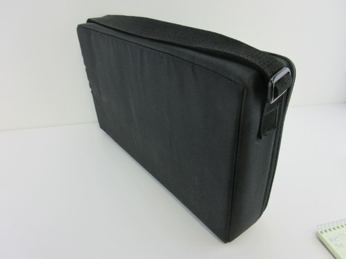 Vintage Case Logic 30 Cassette Tape Storage Carrying Case with Strap - Picture 3 of 8