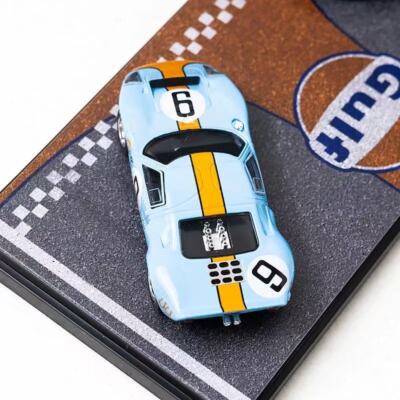 Zoom 1:64 Ford Ford GT40 Mk1 Le Mans Gulf Vintage Alloy model two