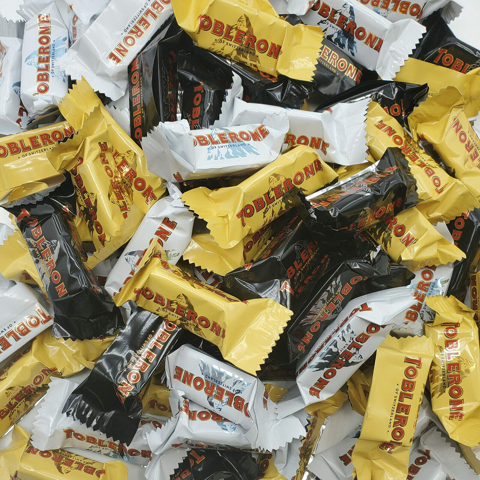 Mini toblerone chocolat au lait, blanc et noir assortis vendu à l'unité