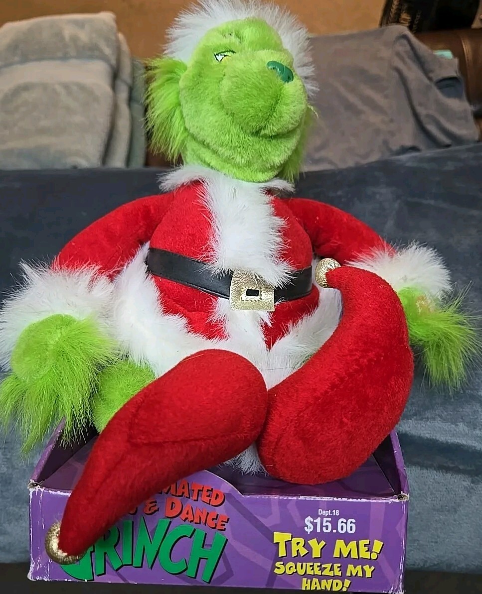 Vintage Universal Studios 10” Dr Seuss How Grinch Stole Christmas Singing  Plush