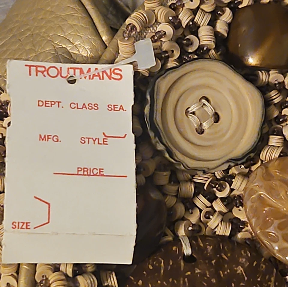 NWT Vtg Chico’s Petree Beaded Hand Bag With Button, Shell, Rock embellishments  - Image 3 of 4