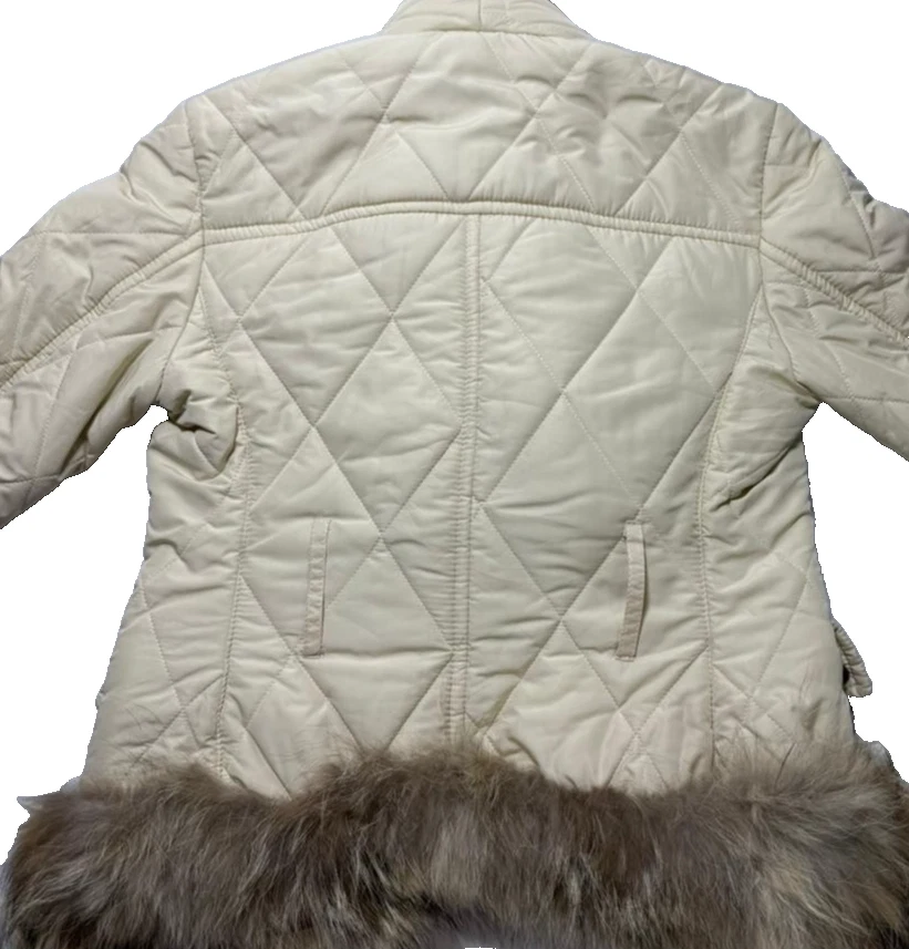 VERO MODA WOMEN’S CREAM QUILTED JACKET WITH FAUX FUR TRIM & COLLAR – SIZE 44 - Image 4 of 4