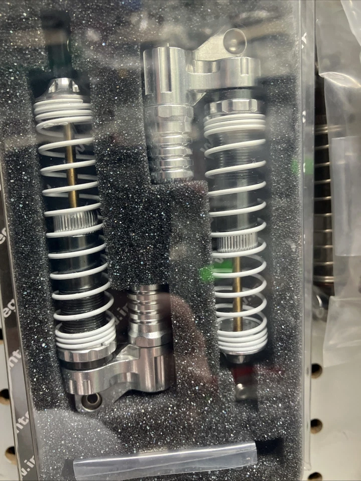C23180Silver Integy Billet Machined 90 mm Piggyback Shock (2) for Axial SCX10 - Image 2 of 4
