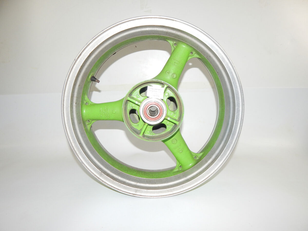 OEM KAWASAKI NINJA ZX9R ZX900 J17xMT5.50 REAR WHEEL RIM TUBELESS R-1384 CHROME OEM KAWASAKI NINJA ZX9R ZX900 J17xMT5.50 REAR WHEEL RIM TUBELESS R-1384 CHROME