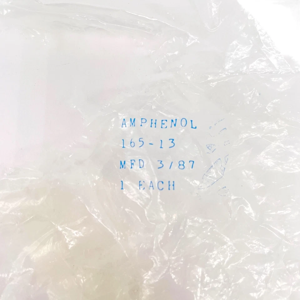 Amphenol 165-13 Circular MIL Spec Connector Plug - Image 2 of 4