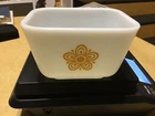 Vintage Pyrex Refrigerator Dish with Lid - Gold Flower, 501 B, 1 1/2 Cup, Nice