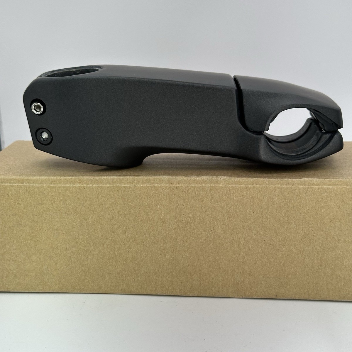 TREK MADONE SLR用 OCLVカーボンステム 120mm長、-7度 Auth Oclv Carbon Stem For Trek Madone Slr 120Mm Length -7