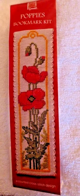 Kreuzstich Stickpackung Lesezeichen Textile Heritage roter Mohn  Poppies - Bild 1 von 2