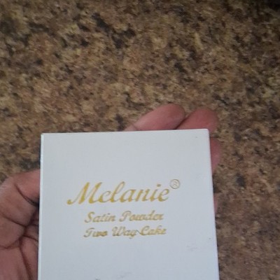Melanie Powder Bronzer Light Tan 602GM Satin Two Way Cake
