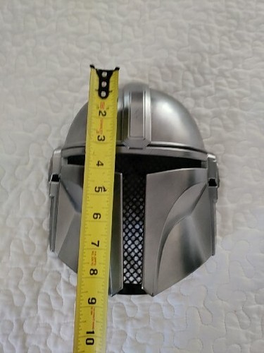 The Mandalorian Silver Plastic Costume Mask Rubie’s Costume Company - Picture 6 of 8